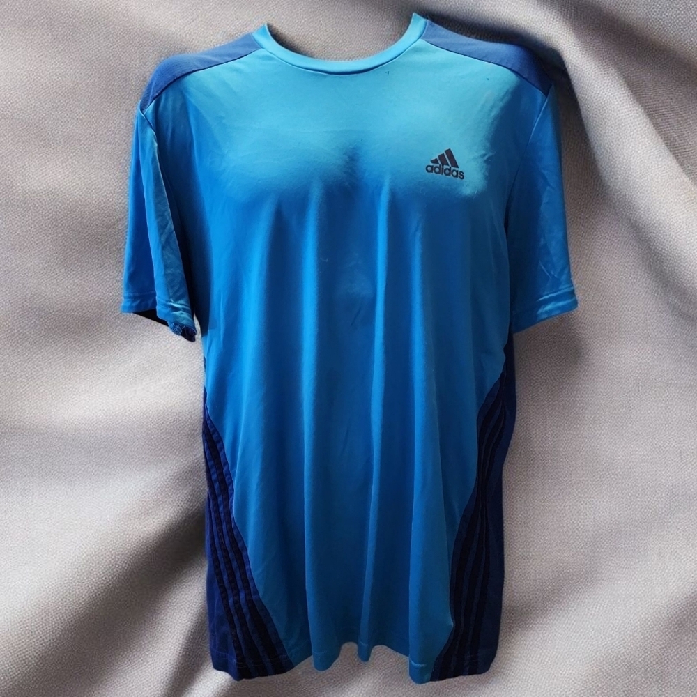 💕Adidas Men's Vibrant Blue Tee